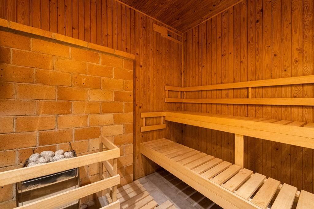 Sauna Apartment - ברנו מראה חיצוני תמונה