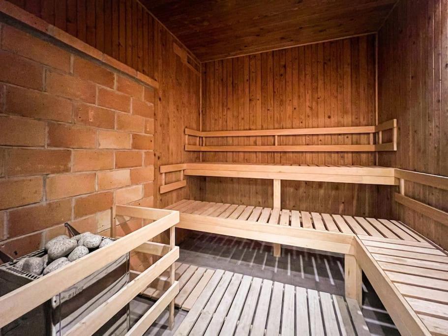 Sauna Apartment - ברנו מראה חיצוני תמונה